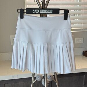 Kyodan White Pleated Mini Skort